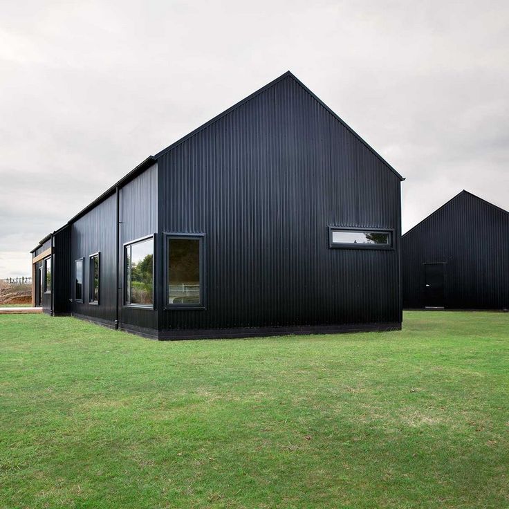 Exploring Modern Barn Homes: Innovative Designs and Architectural Features