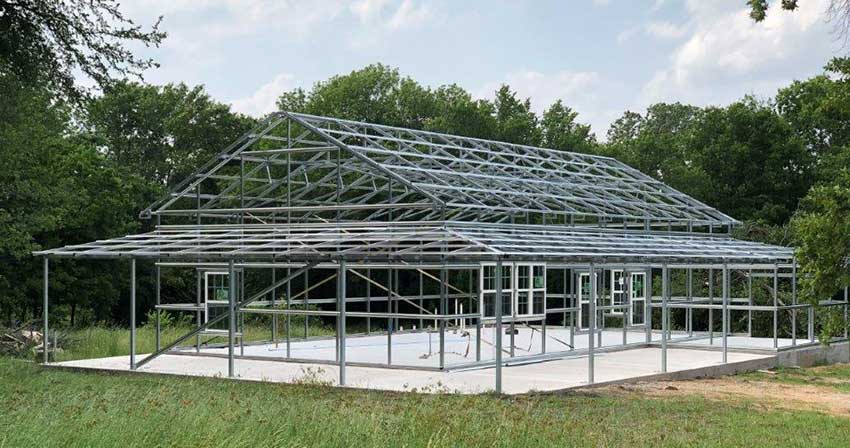 Can I Use Steel Framing for the Roof Structure of a Barndominium?