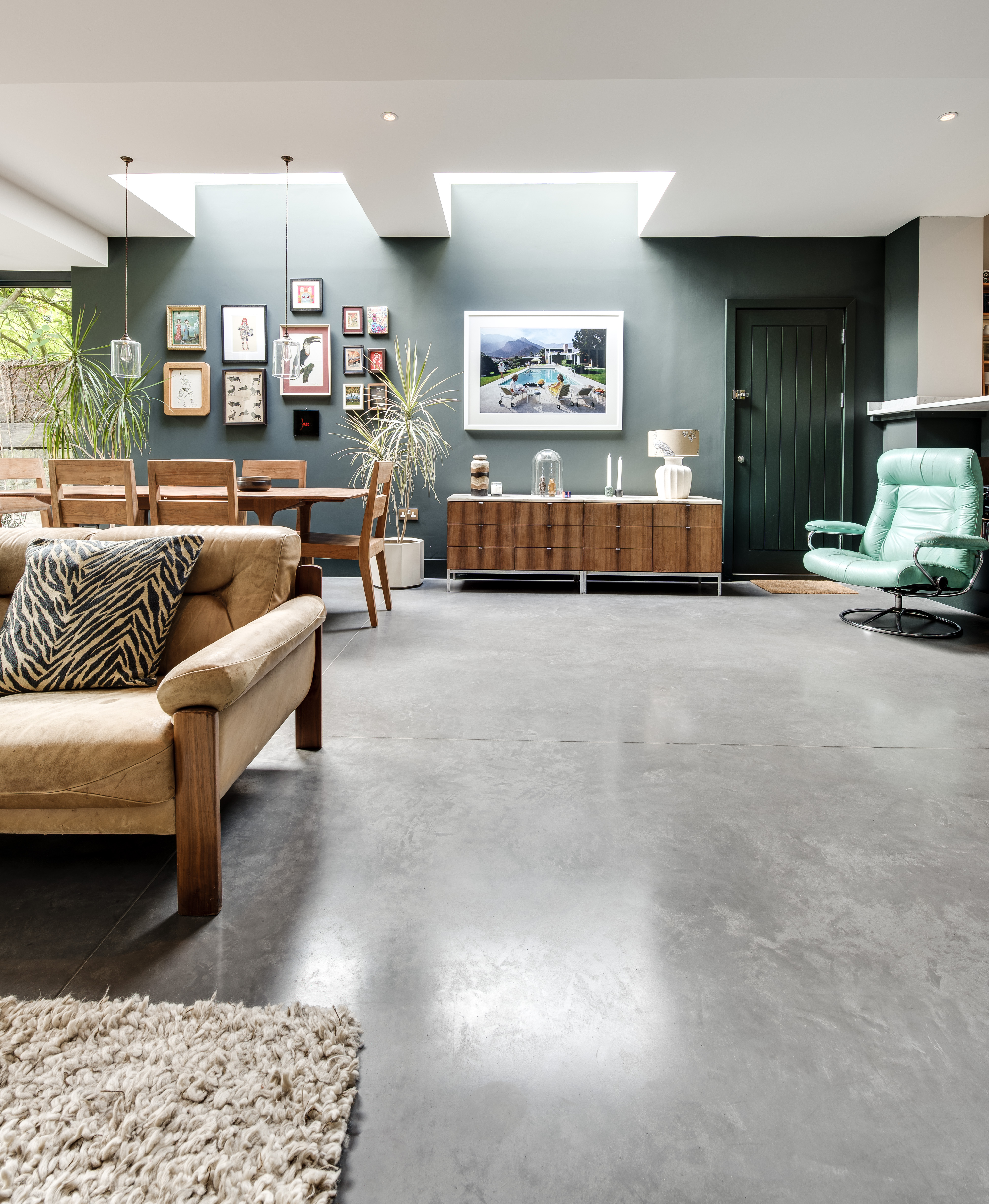 How to Do Concrete Floors in House?