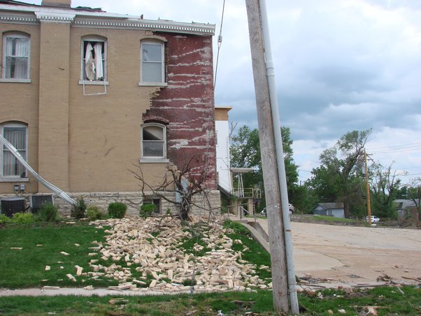 can-a-concrete-house-withstand-a-tornado