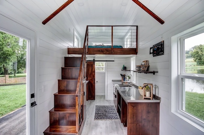 What Are 3 Negative Features of a Tiny House?