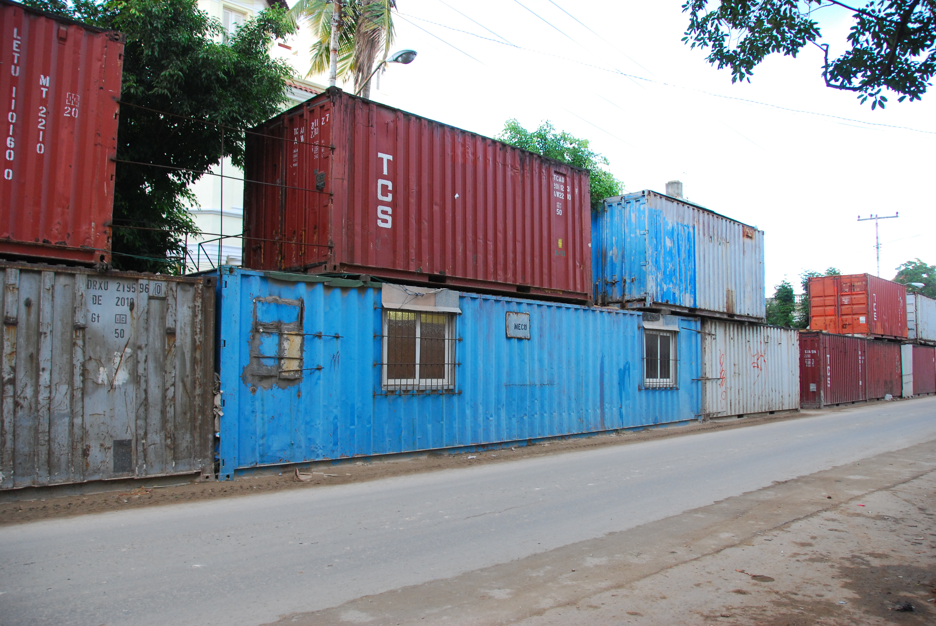 how to convert a shipping container into a tiny house