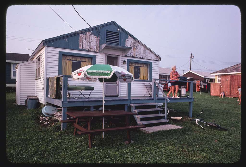 can you have a tiny house in rhode island